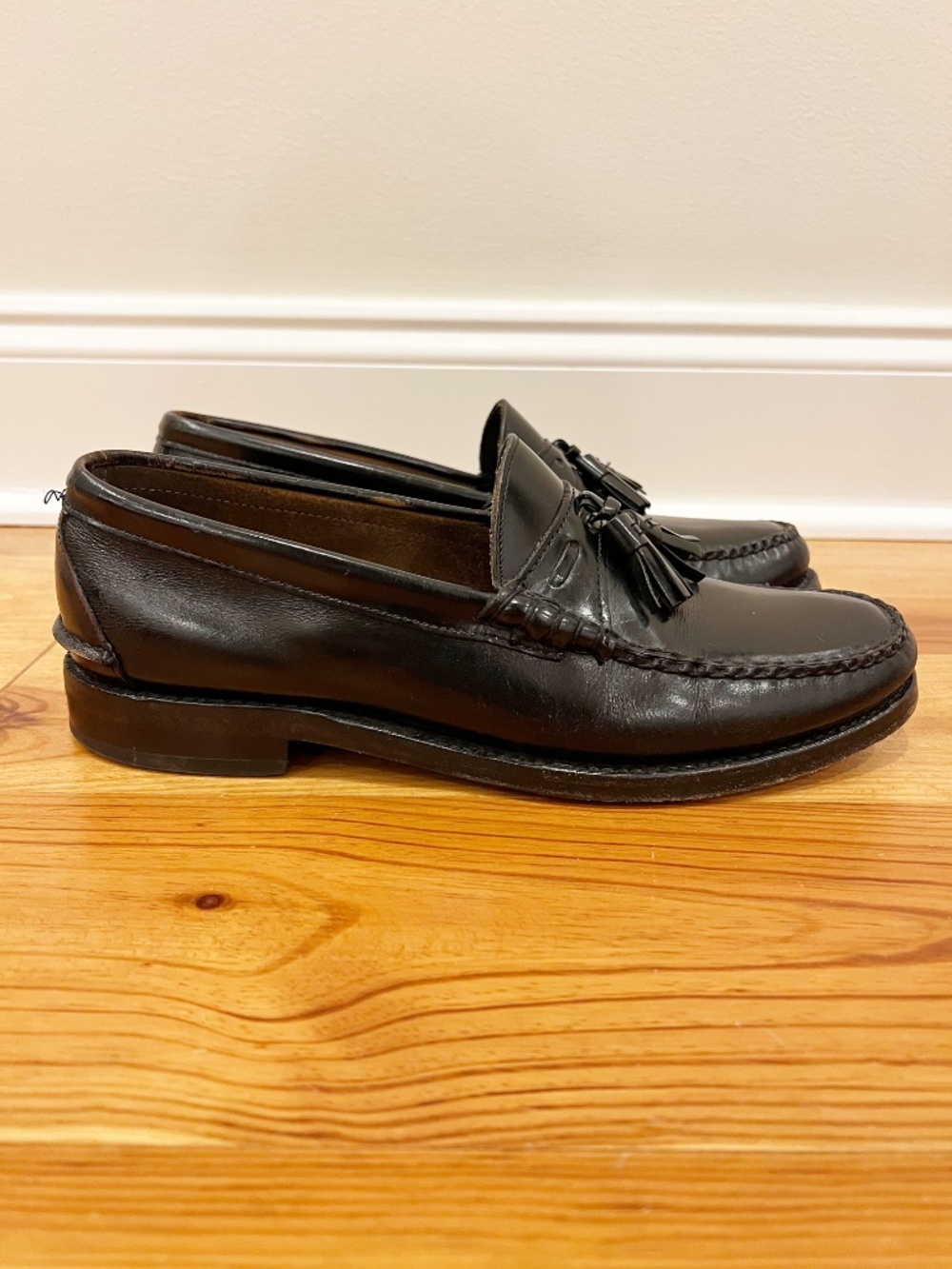 Johnston Murphy Aristocraft Loafers Mens Black Leather Tassels Made in USA